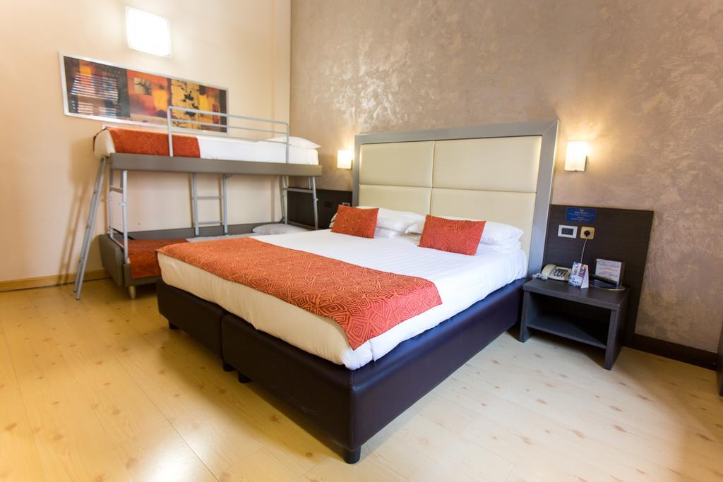Hotel Piacenza Mailand
